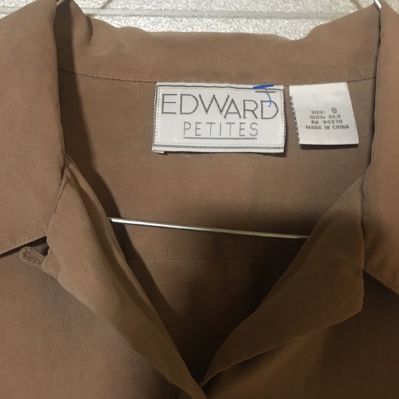 Soft buttoned top - Picture 4 of 4